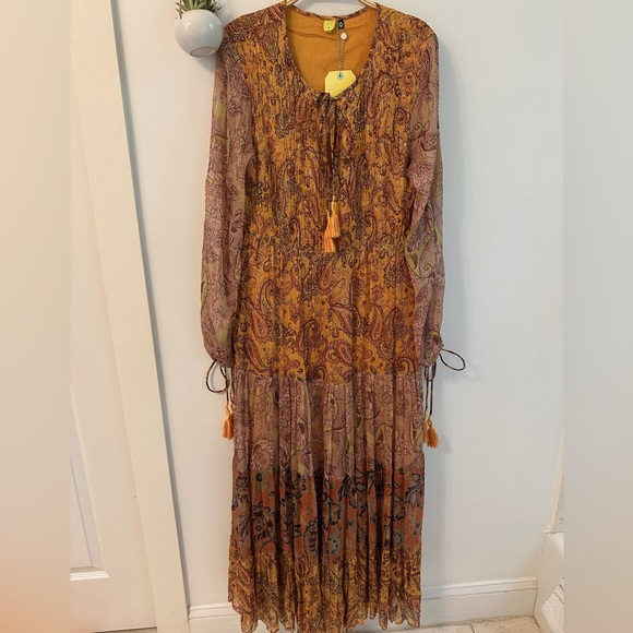 NWT FARM Rio boho Chiffon Maxi Dress floral print size P - Picture 2 of 3